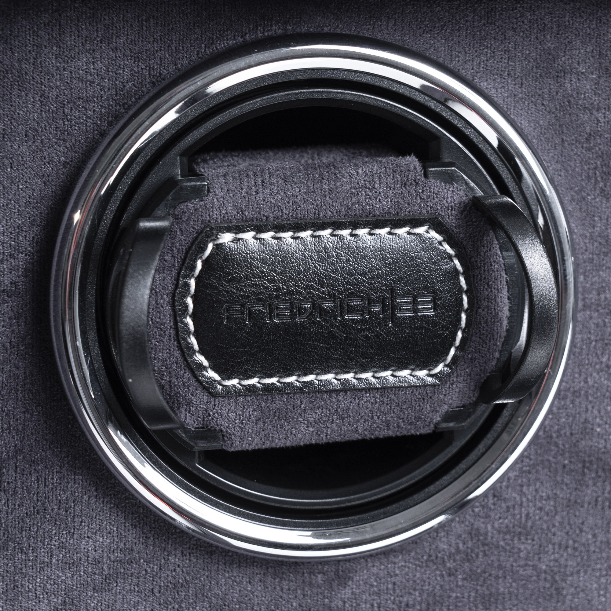 Remontoir 2 montres - édition bond